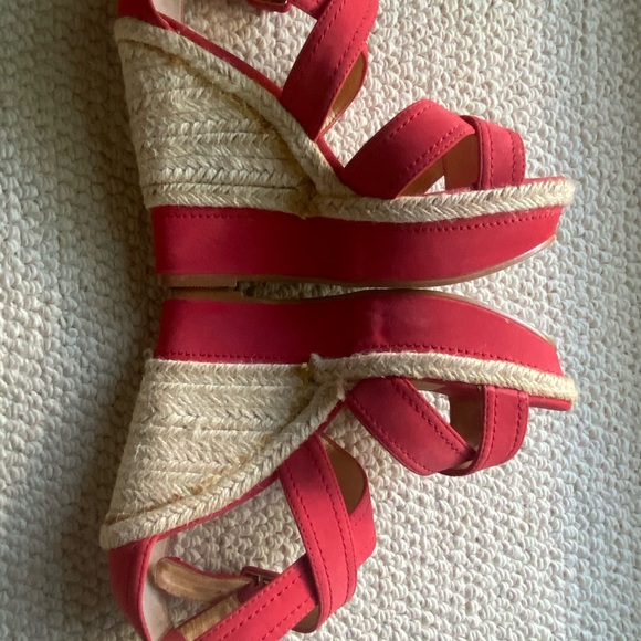 Aldo red strap sandals - Picture 3 of 7